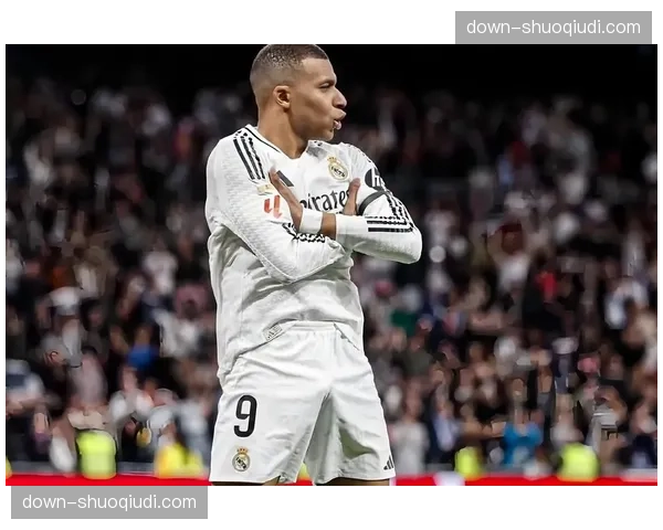 战报：姆巴佩双响难救主，皇马3-2巴黎，总比分4-3晋级四分之一决赛