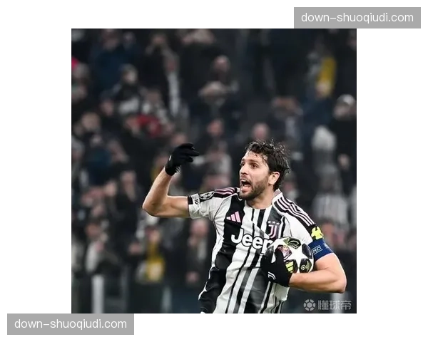 尤文图斯官方确认,中场核心洛卡特利因脚踝扭伤将缺席三周