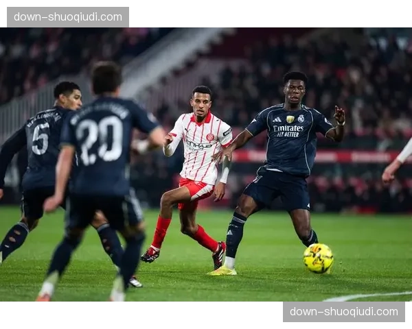 皇马1-1战平赫罗纳遭遇三轮不胜，姆巴佩疑似点球遭漏判引争议